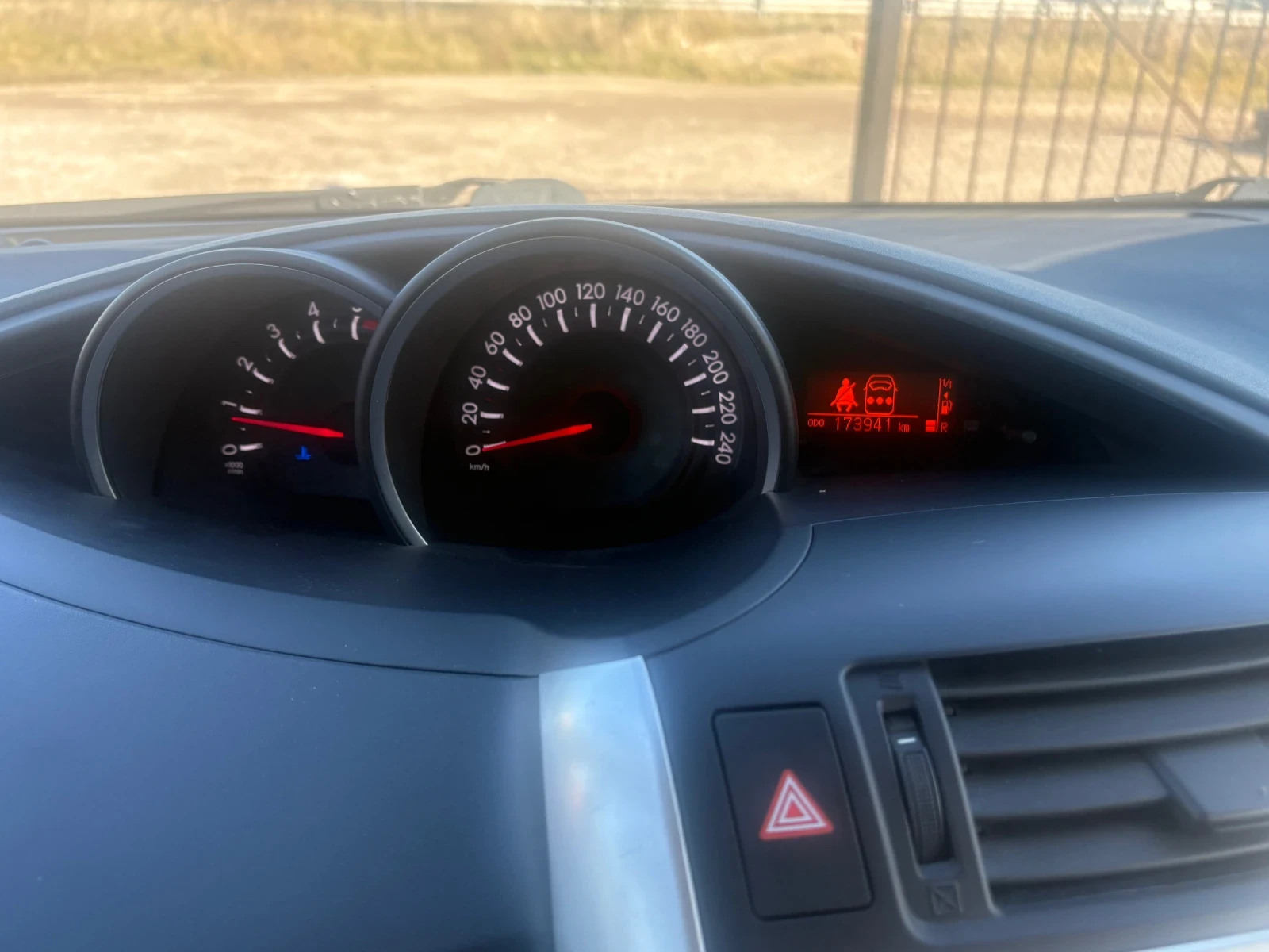 Toyota Verso  - изображение 9 | Auto.bg Toyota Verso  - изображение 9