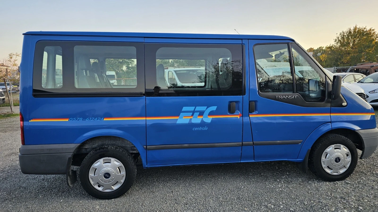 Ford Transit 2.2 TD-  9 места- клима  - изображение 3 | Auto.bg Ford Transit 2.2 TD-  9 места- клима  - изображение 3