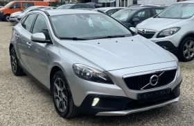 Volvo V40 Cross Country V40 CC 2.0 T4 Ocean Race AWD S/S 190k.s 7 скорости - 9400 € - 48779691 3 | Car24.bg Volvo V40 Cross Country V40 CC 2.0 T4 Ocean Race AWD S/S 190k.s 7 скорости - 9400 € - 48779691 3