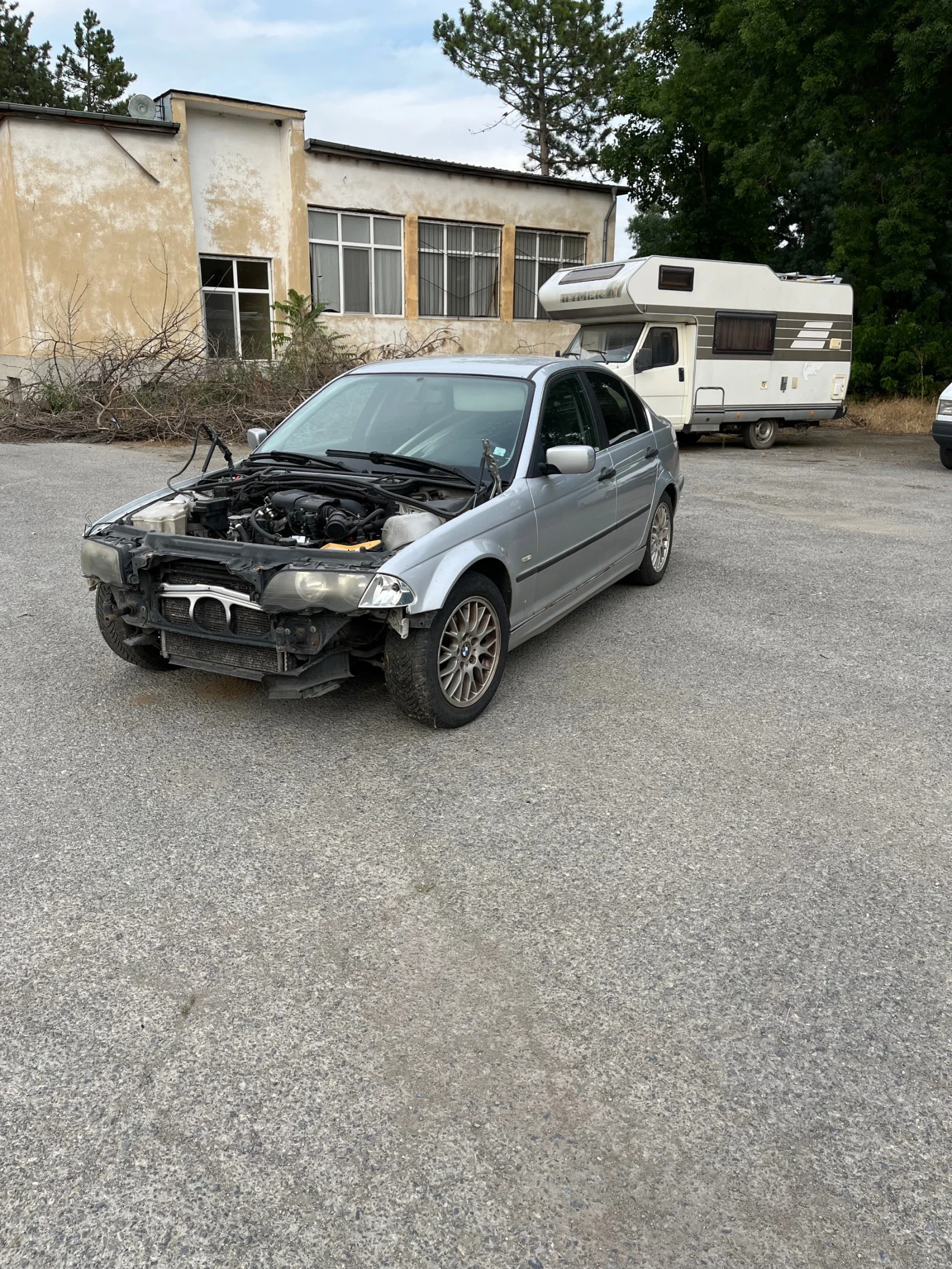 BMW 318 undefined | Auto.bg — изображение 1 BMW 318 undefined | Auto.bg — изображение 1