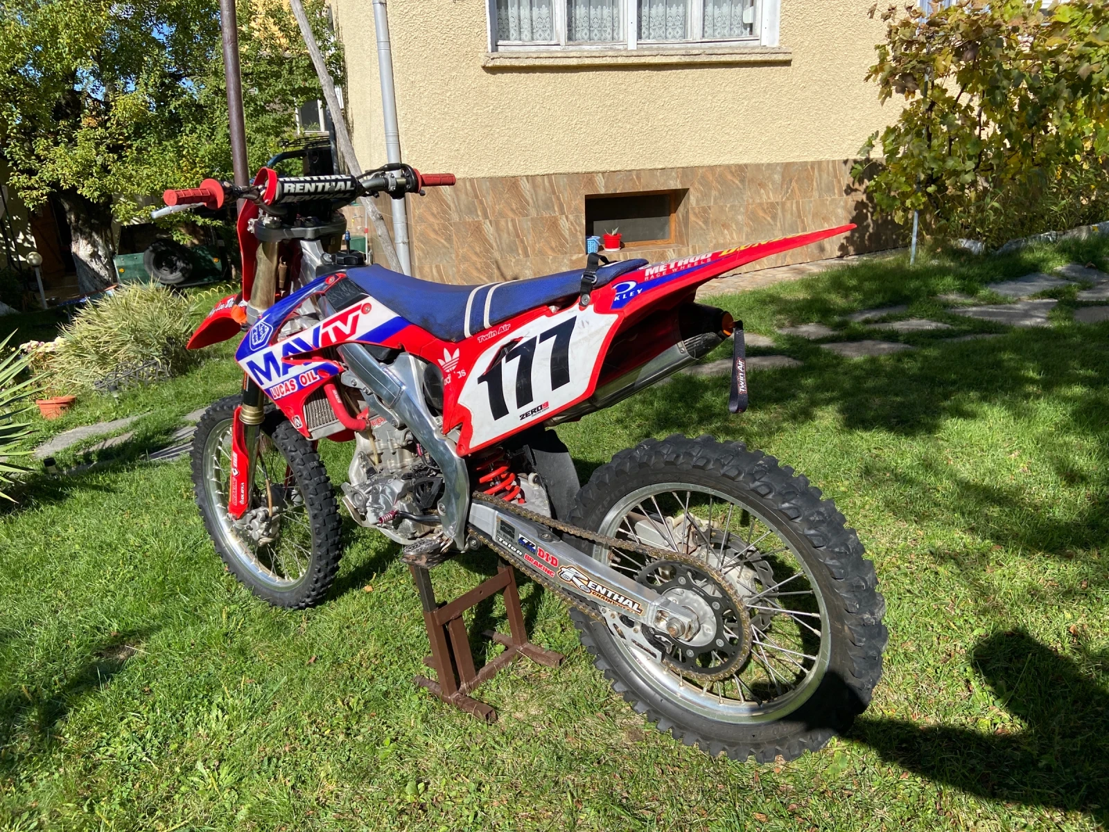 Honda 250 Генерация, демфер на волана, лед бар - изображение 3 | Auto.bg Honda 250 Генерация, демфер на волана, лед бар - изображение 3