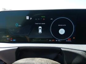 Kia EV6 WIND* КОЖА* ПОДГРЕВ* 360* КАМЕРА* KEYLESS* | Auto.bg — изображение 12 Kia EV6 WIND* КОЖА* ПОДГРЕВ* 360* КАМЕРА* KEYLESS* | Auto.bg — изображение 12