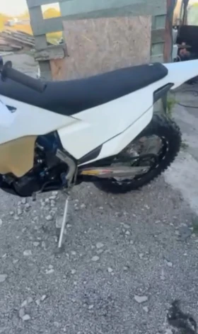 Husqvarna 350 Ендуро | Auto.bg — изображение 2 Husqvarna 350 Ендуро | Auto.bg — изображение 2