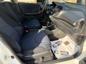 Honda Jazz 1.4i Trend. Автоматик!!! Парктроник!!! - 6700 € / 13104.06 лв. - 19707234 16 | Car24.bg Honda Jazz 1.4i Trend. Автоматик!!! Парктроник!!! - 6700 € / 13104.06 лв. - 19707234 16