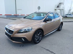 Снимка Volvo V40 Cross Coun...