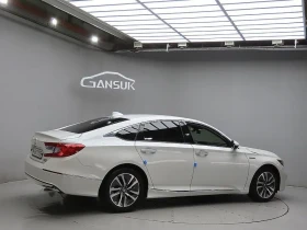 Honda Accord 10Th Generation 2.0 Hybrid Touring | Auto.bg — изображение 8 Honda Accord 10Th Generation 2.0 Hybrid Touring | Auto.bg — изображение 8