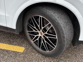 Porsche Cayenne * E Hybrid * CARFAX * ОПЦИЯ ЗА ФИНАНСИРАНЕ | Auto.bg — изображение 7 Porsche Cayenne * E Hybrid * CARFAX * ОПЦИЯ ЗА ФИНАНСИРАНЕ | Auto.bg — изображение 7