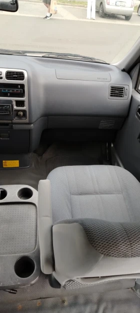 Toyota Hiace Бус | Auto.bg — изображение 12 Toyota Hiace Бус | Auto.bg — изображение 12