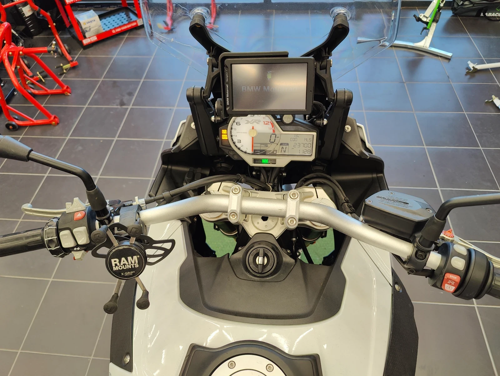 BMW S 1000 XR AKRAPOVIC.   FULL - изображение 8 | Auto.bg BMW S 1000 XR AKRAPOVIC.   FULL - изображение 8