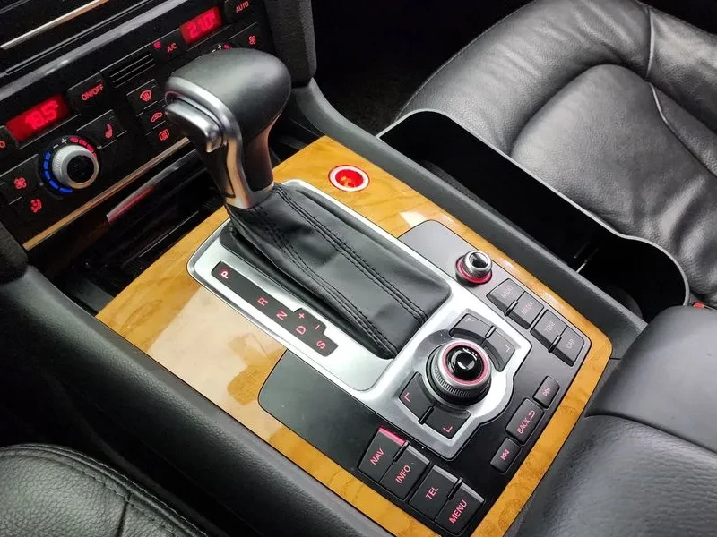 Audi Q7 3.0 TDI Quattro - изображение 9 | Auto.bg Audi Q7 3.0 TDI Quattro - изображение 9