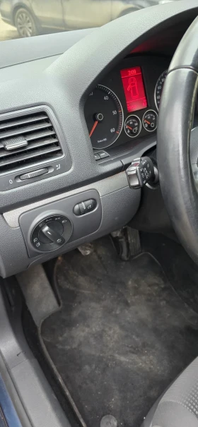 VW Golf Variant 1.9 TDI - 2900 € / 5671.91 лв. - 32073735 10 | Car24.bg VW Golf Variant 1.9 TDI - 2900 € / 5671.91 лв. - 32073735 10