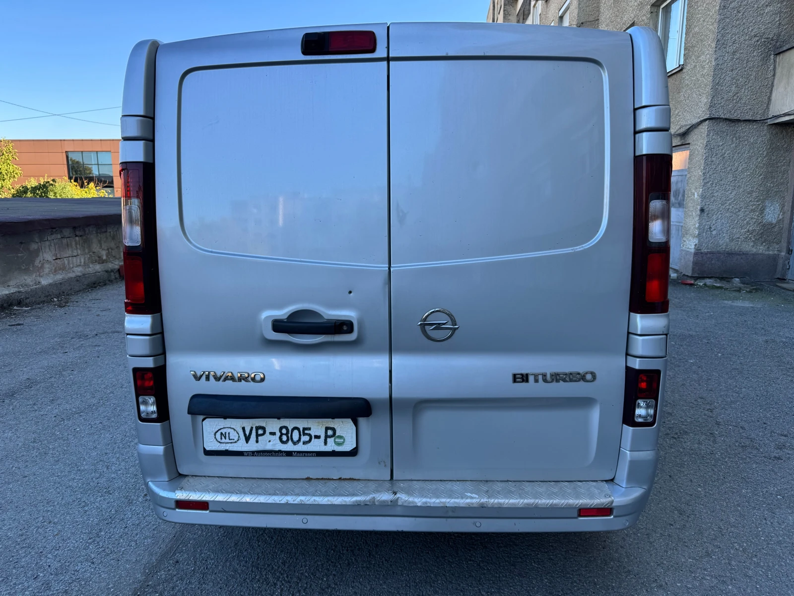 Opel Vivaro 1.6CDTI BITURBO - изображение 6 | Auto.bg Opel Vivaro 1.6CDTI BITURBO - изображение 6