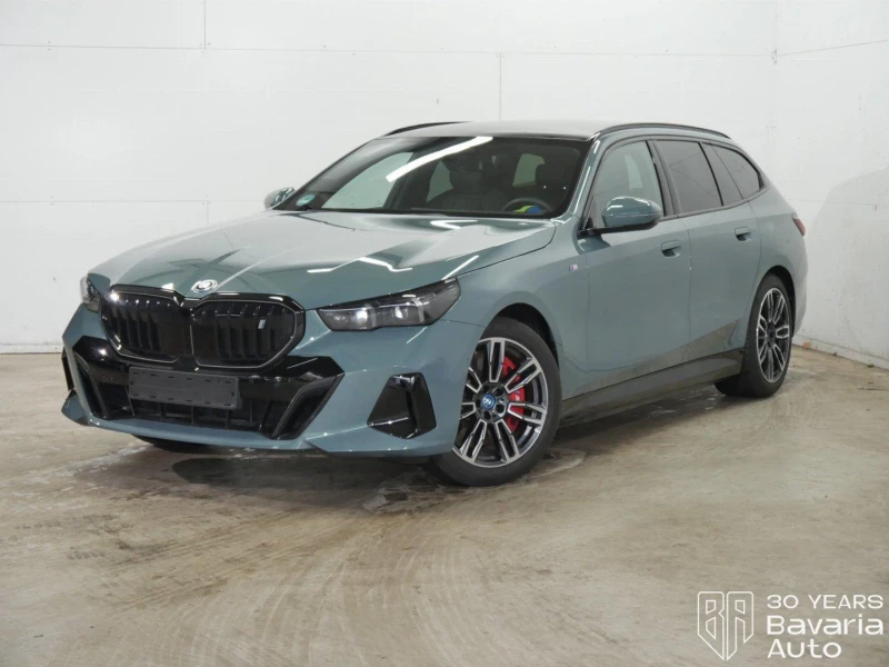 BMW i5 40 eDrive Touring M Sport Paket  - 105000 лв. / 53685.65 € - 72002715 1 | Car24.bg BMW i5 40 eDrive Touring M Sport Paket  - 105000 лв. / 53685.65 € - 72002715 1