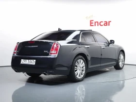 Chrysler 300c 3.6 AWD - САМО 30% АВАНС - 9814 € - 36413463 3 | Car24.bg Chrysler 300c 3.6 AWD - САМО 30% АВАНС - 9814 € - 36413463 3