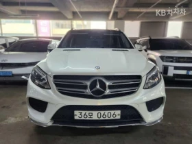 Mercedes-Benz GLE 350 4MATIC AMG LINE * ТЕЛЕВИЗОРИ* * КРАЙНА ЦЕНА* | Auto.bg — изображение 2 Mercedes-Benz GLE 350 4MATIC AMG LINE * ТЕЛЕВИЗОРИ* * КРАЙНА ЦЕНА* | Auto.bg — изображение 2