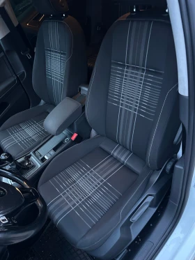 VW Golf 7.5 face lift 2017 - 9500 € / 18580.38 лв. - 98379912 12 | Car24.bg VW Golf 7.5 face lift 2017 - 9500 € / 18580.38 лв. - 98379912 12