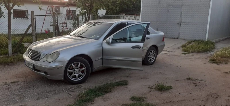 Mercedes-Benz C 200 W203 C200 kompressor 163ps - 5000 лв. / 2556.46 € - 99574363 1 | Car24.bg Mercedes-Benz C 200 W203 C200 kompressor 163ps - 5000 лв. / 2556.46 € - 99574363 1