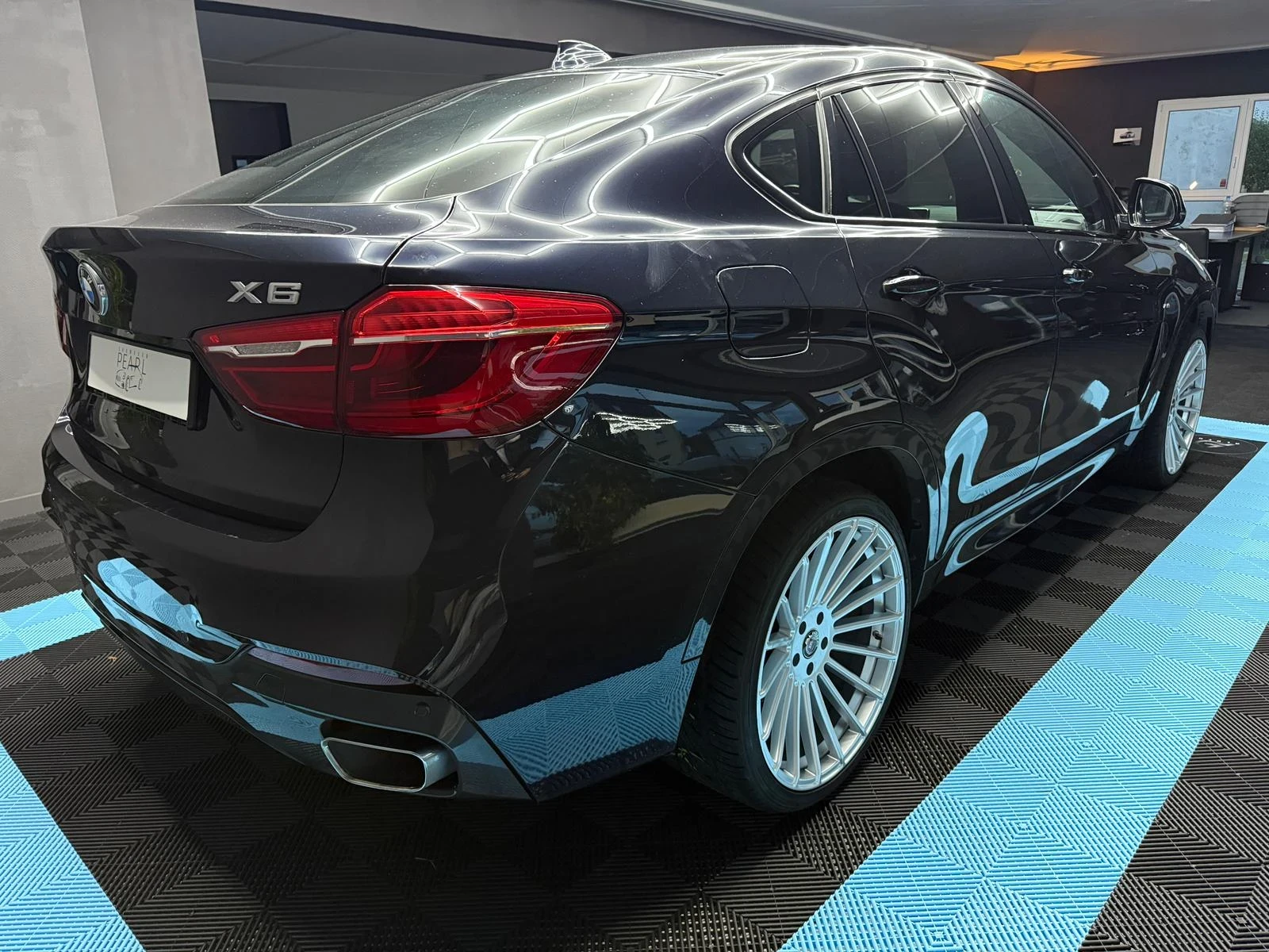 BMW X6 4.0d xDrive M-Sport Azurite Black Digital 87000km - изображение 4 | Auto.bg BMW X6 4.0d xDrive M-Sport Azurite Black Digital 87000km - изображение 4