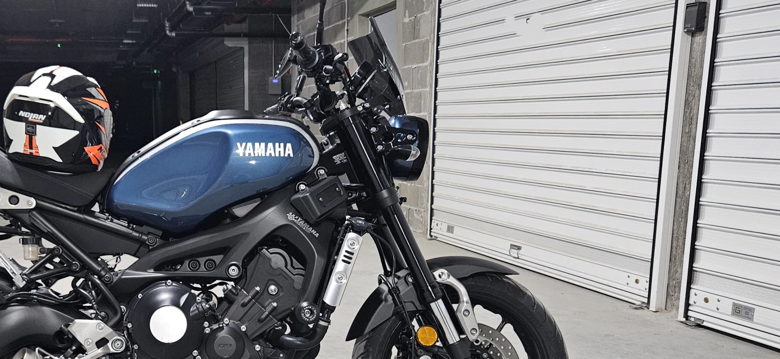 Yamaha XSR900 Кафе рейсър - изображение 8 | Auto.bg Yamaha XSR900 Кафе рейсър - изображение 8