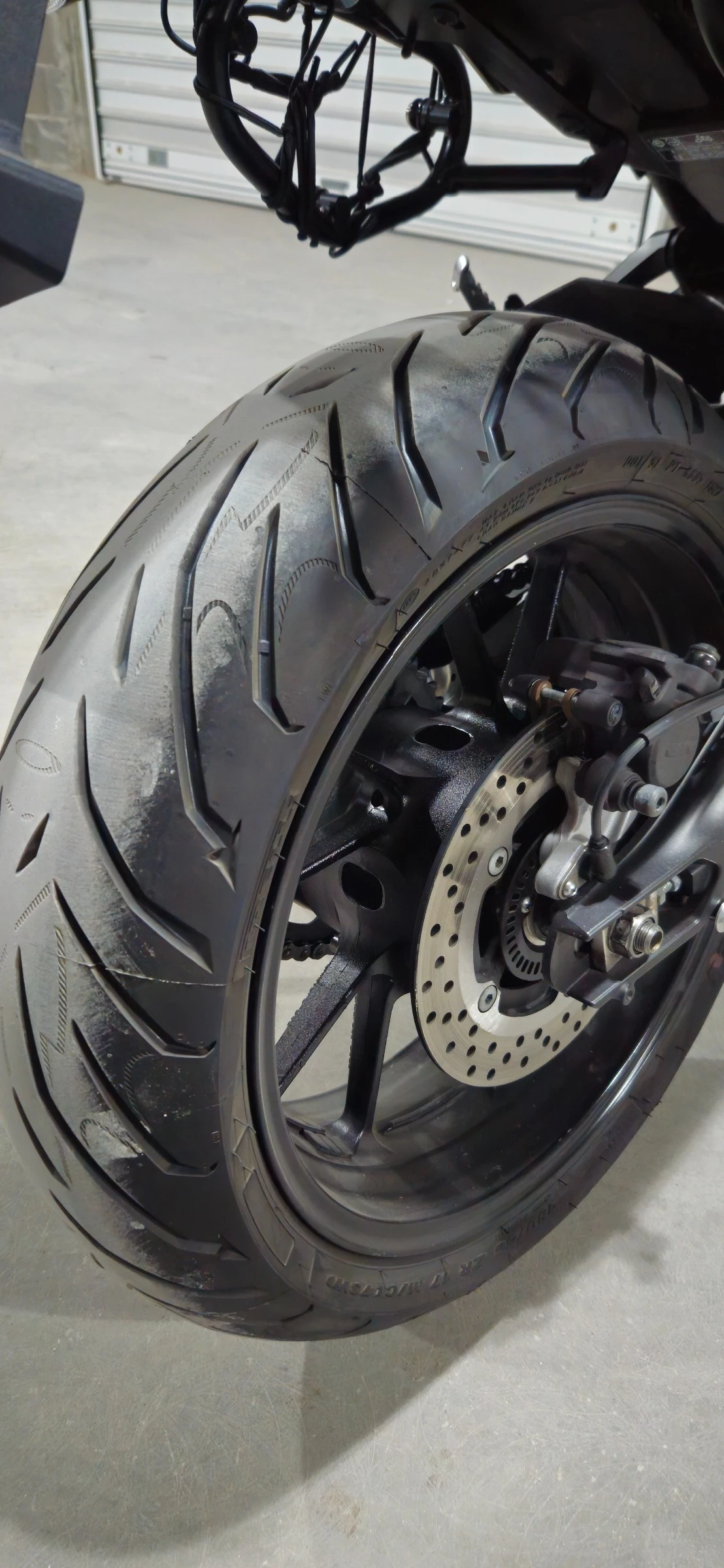 Yamaha XSR900 Кафе рейсър - изображение 5 | Auto.bg Yamaha XSR900 Кафе рейсър - изображение 5