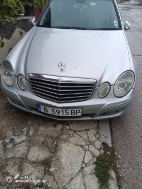 Снимка Mercedes-Benz E 220