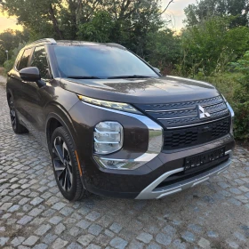 Mitsubishi Outlander 2.5L AWD 7 места