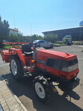 Трактор Kubota