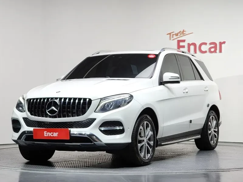 Mercedes-Benz GLE W166 250 D 4Matic | Auto.bg — изображение 1 Mercedes-Benz GLE W166 250 D 4Matic | Auto.bg — изображение 1