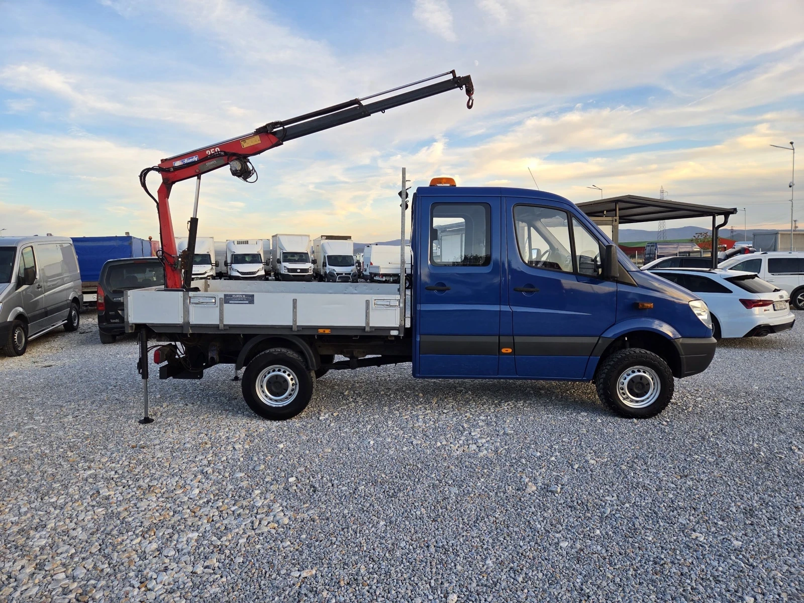 Mercedes-Benz Sprinter 316 CDI, 4 X 4, Бързи/Бавни, КРАН, 7 местен, Климатик, - изображение 6 | Auto.bg Mercedes-Benz Sprinter 316 CDI, 4 X 4, Бързи/Бавни, КРАН, 7 местен, Климатик, - изображение 6