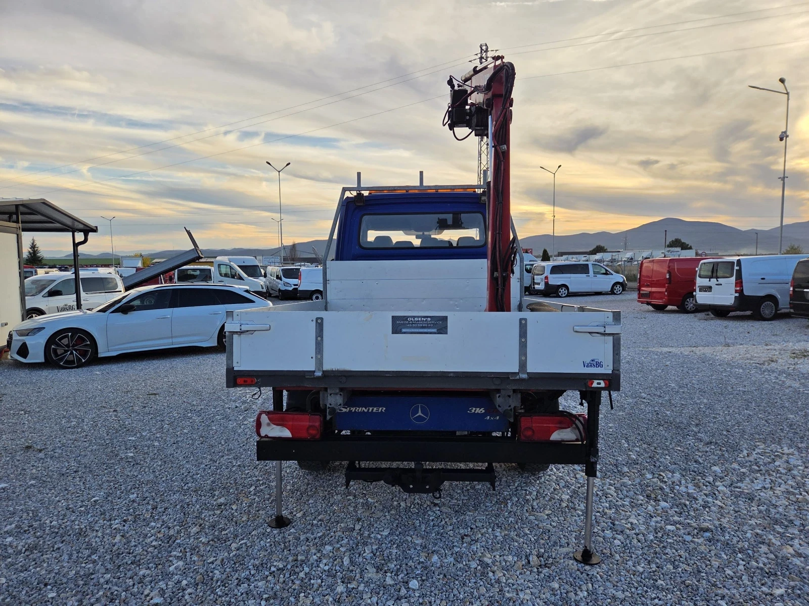 Mercedes-Benz Sprinter 316 CDI, 4 X 4, Бързи/Бавни, КРАН, 7 местен, Климатик, - изображение 4 | Auto.bg Mercedes-Benz Sprinter 316 CDI, 4 X 4, Бързи/Бавни, КРАН, 7 местен, Климатик, - изображение 4