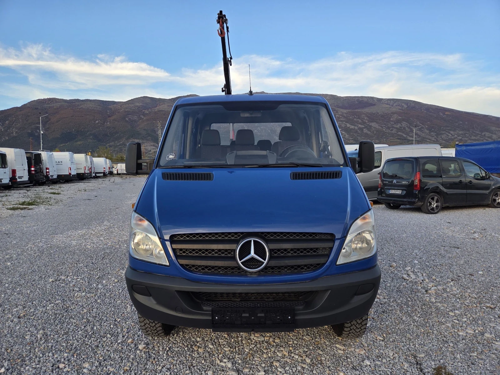 Mercedes-Benz Sprinter 316 CDI, 4 X 4, Бързи/Бавни, КРАН, 7 местен, Климатик, - изображение 8 | Auto.bg Mercedes-Benz Sprinter 316 CDI, 4 X 4, Бързи/Бавни, КРАН, 7 местен, Климатик, - изображение 8