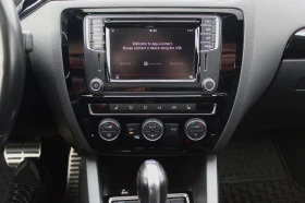 VW Jetta GLI(GTI)2.0TSI DSG/FACE/ЛЮК/КАМЕРА/ОБСЛУЖЕН/ТОП | Auto.bg — изображение 9 VW Jetta GLI(GTI)2.0TSI DSG/FACE/ЛЮК/КАМЕРА/ОБСЛУЖЕН/ТОП | Auto.bg — изображение 9