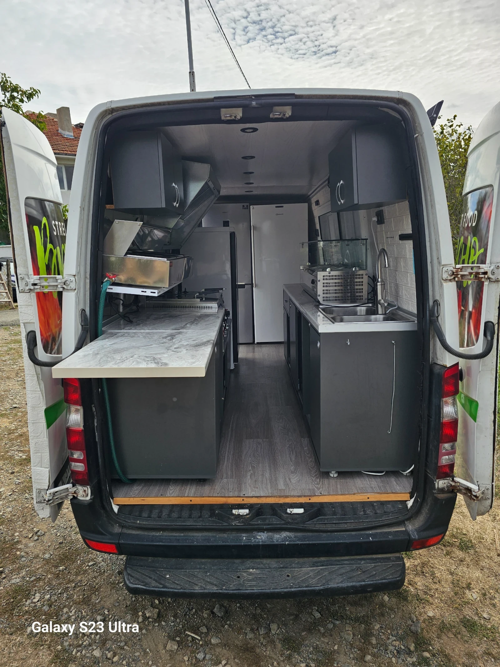 Mercedes-Benz Sprinter 313 МОБИЛНА СКАРА - изображение 6 | Auto.bg Mercedes-Benz Sprinter 313 МОБИЛНА СКАРА - изображение 6