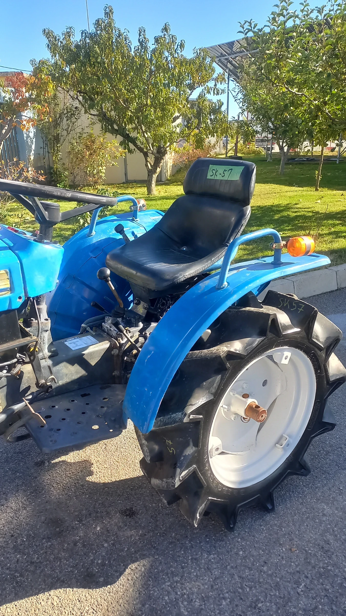 Трактор ISEKI TX1510 - изображение 4 | Auto.bg Трактор ISEKI TX1510 - изображение 4