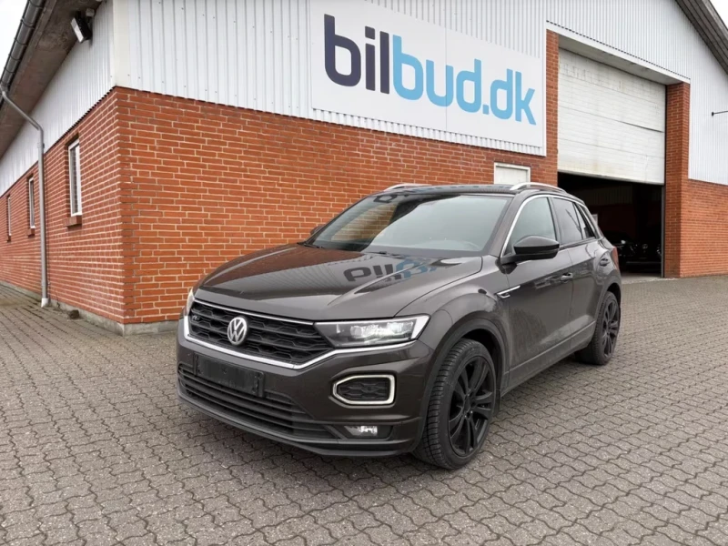 VW T-Roc R-Line 1.5benzin 150ps Aut. DK - 13500 € / 26403.70 лв. - 25651373 1 | Car24.bg VW T-Roc R-Line 1.5benzin 150ps Aut. DK - 13500 € / 26403.70 лв. - 25651373 1