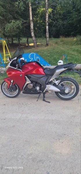 Honda Vfr Vfr 1200 TC ABS | Auto.bg — изображение 8 Honda Vfr Vfr 1200 TC ABS | Auto.bg — изображение 8