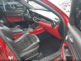 Alfa Romeo Stelvio QUADRIFOGLIO 2.9L V6 505кс - 28000 € / 54763.24 лв. - 25224840 10 | Car24.bg Alfa Romeo Stelvio QUADRIFOGLIO 2.9L V6 505кс - 28000 € / 54763.24 лв. - 25224840 10
