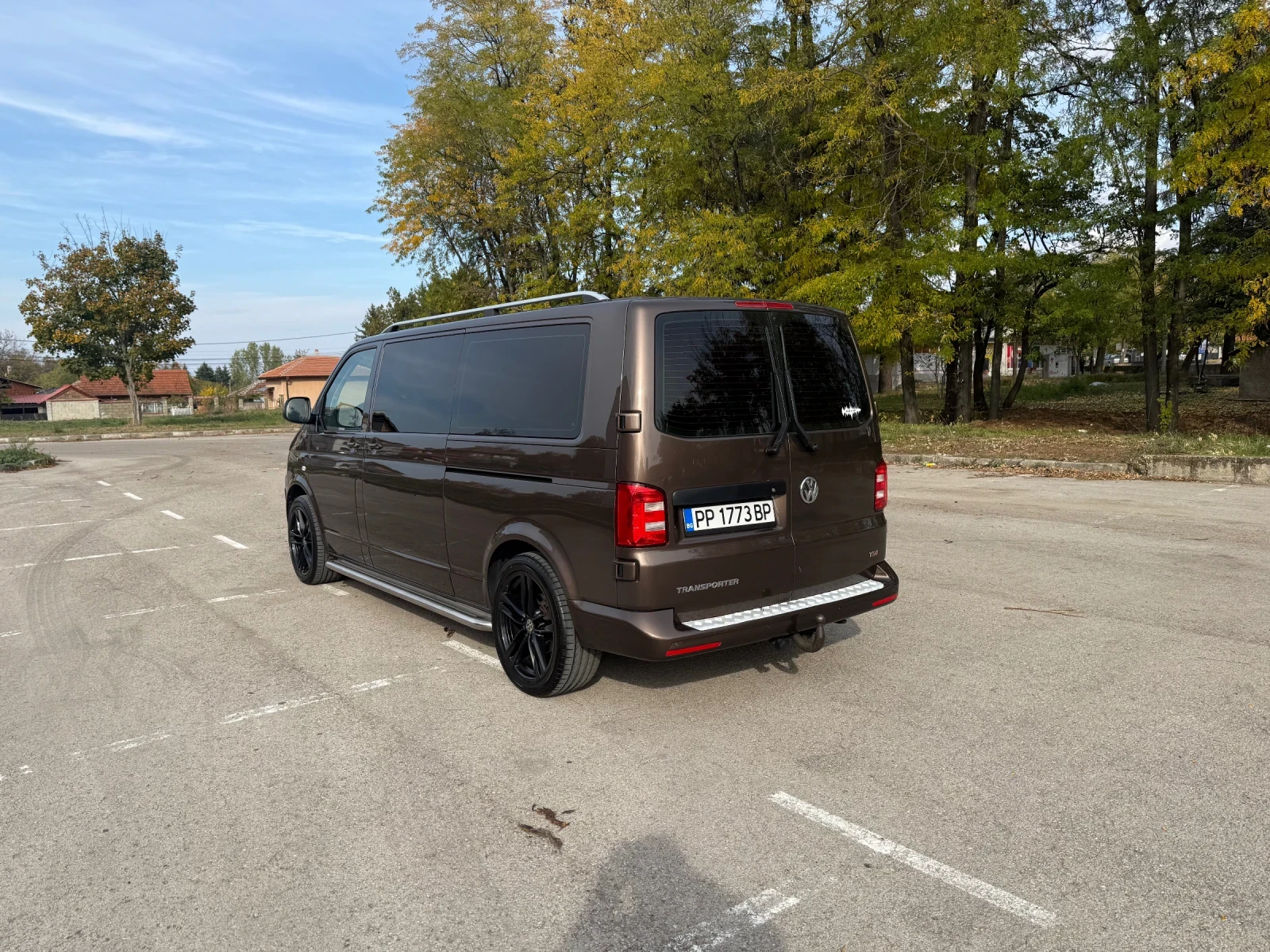 VW T6 2.0TDI-180bhp, Кожа, Хенон, Автоматик, товаропътни - изображение 3 | Auto.bg VW T6 2.0TDI-180bhp, Кожа, Хенон, Автоматик, товаропътни - изображение 3