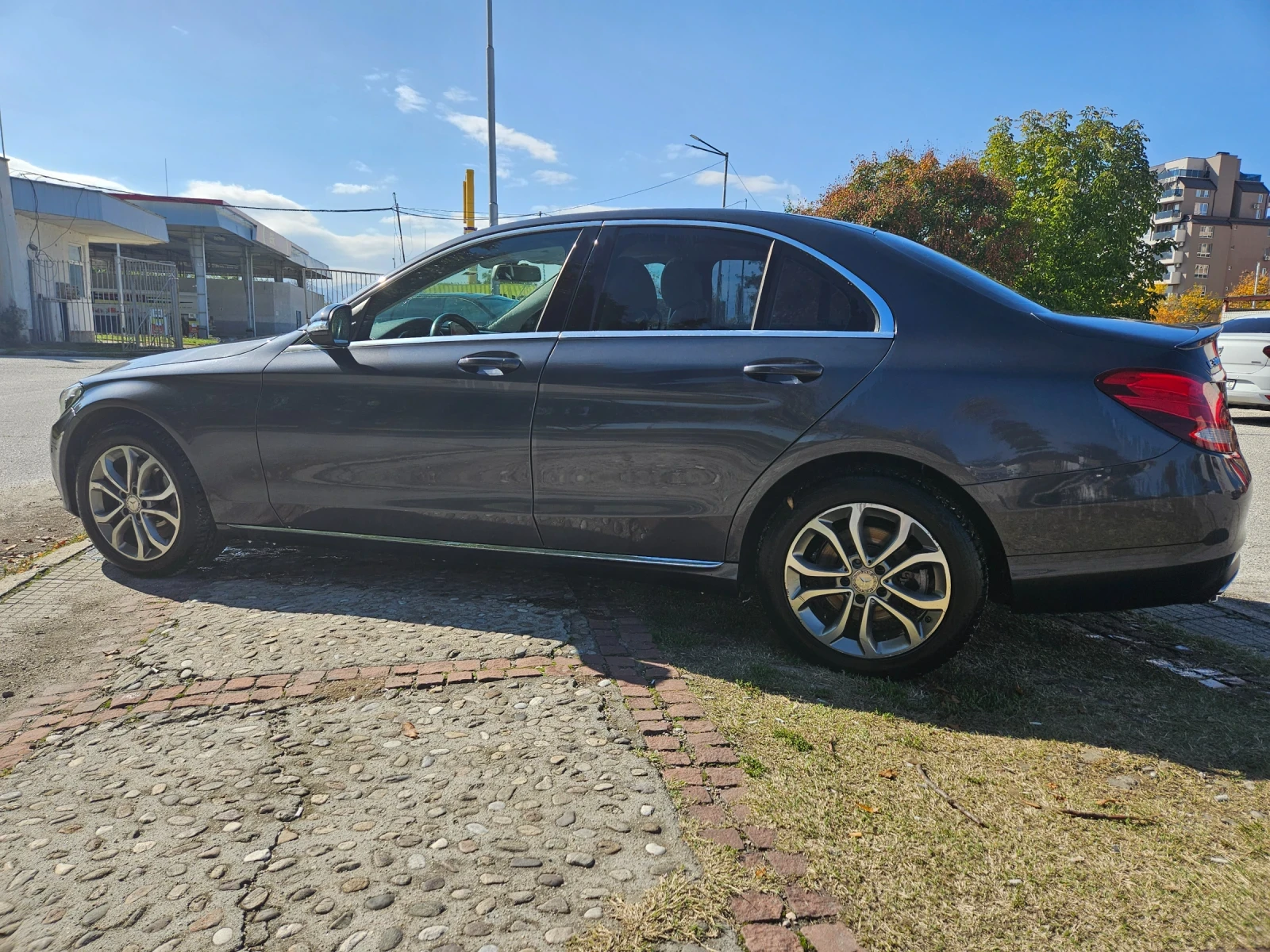 Mercedes-Benz C 300 4matic - изображение 8 | Auto.bg Mercedes-Benz C 300 4matic - изображение 8