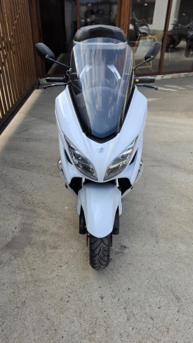Suzuki Burgman 400i abs | Auto.bg — изображение 8 Suzuki Burgman 400i abs | Auto.bg — изображение 8