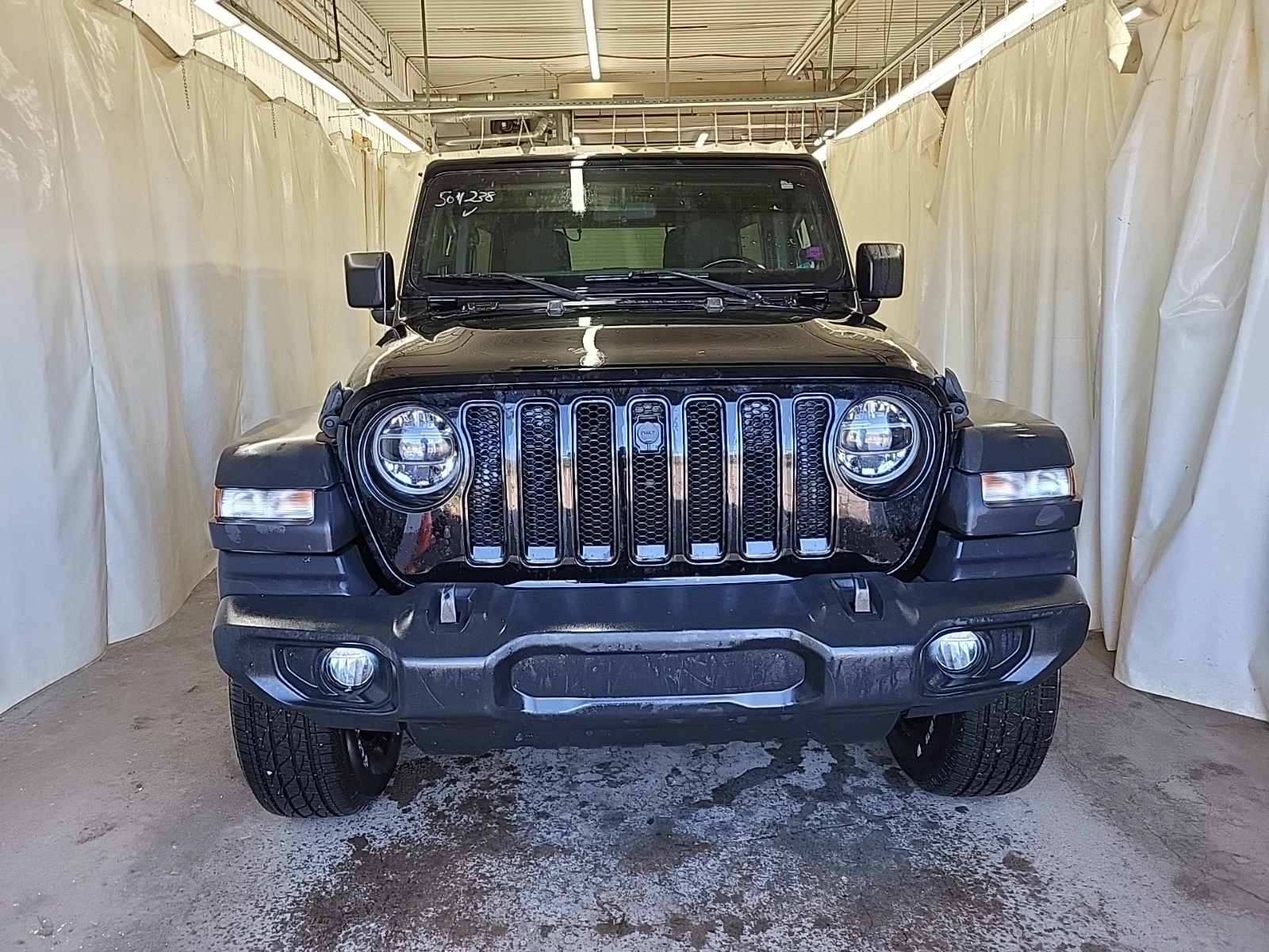 Jeep Wrangler * CARFAX * БЕЗ ПЪРВОНАЧАЛНА ВНОСКА - изображение 2 | Auto.bg Jeep Wrangler * CARFAX * БЕЗ ПЪРВОНАЧАЛНА ВНОСКА - изображение 2