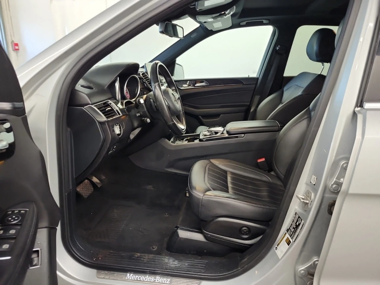 Mercedes-Benz GLE 350 * АВТО КРЕДИТ* ЦЕНА ДО БГ * СЕРВИЗНА ИСТОРИЯ *  - изображение 8 | Auto.bg Mercedes-Benz GLE 350 * АВТО КРЕДИТ* ЦЕНА ДО БГ * СЕРВИЗНА ИСТОРИЯ *  - изображение 8