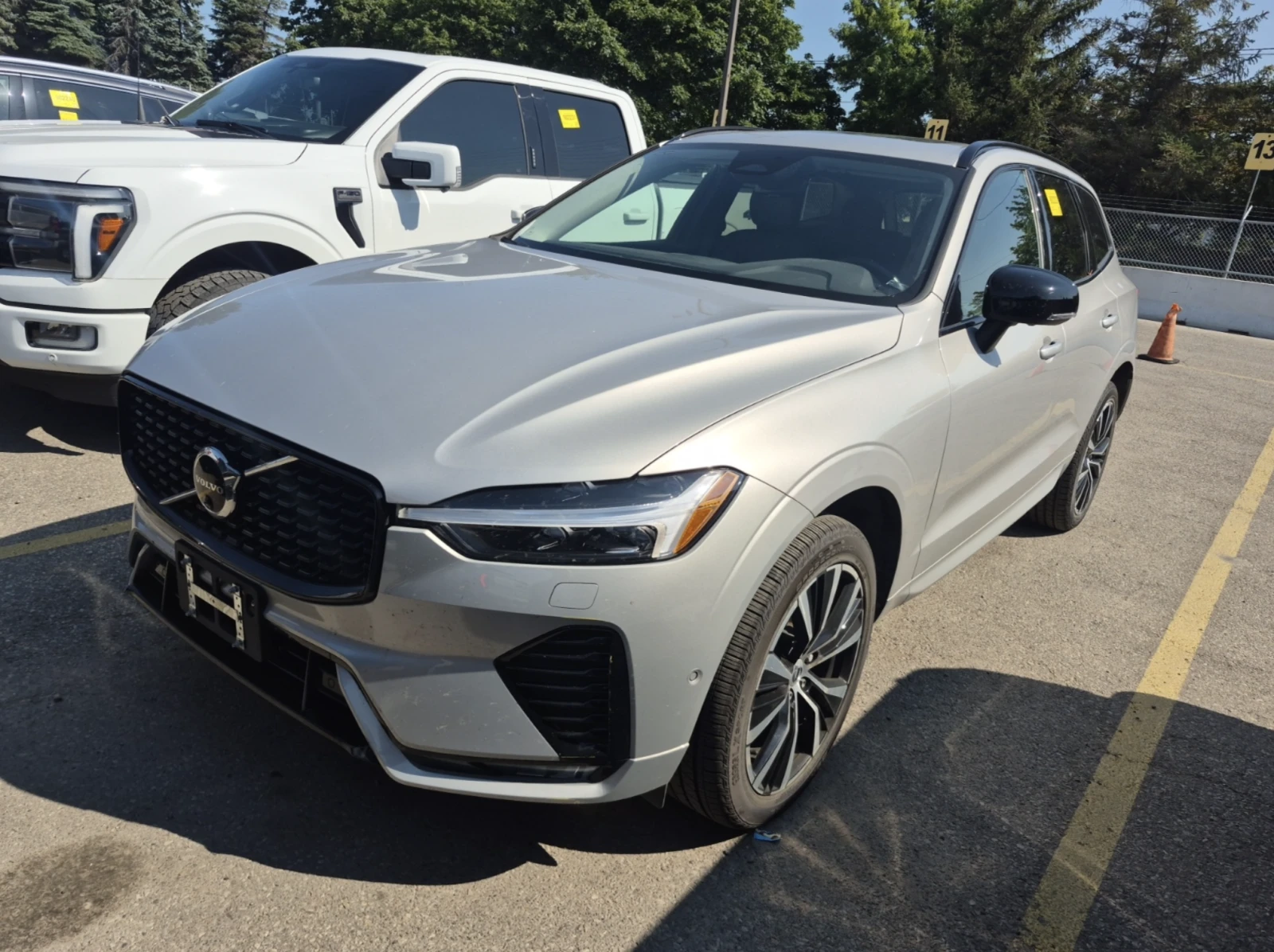 Volvo XC60 2024 Volvo XC60 PLUS DARK THEME | Auto.bg — изображение 1 Volvo XC60 2024 Volvo XC60 PLUS DARK THEME | Auto.bg — изображение 1