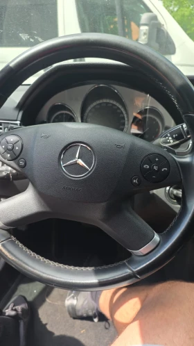 Mercedes-Benz 300 - 6999 € / 13688.85 лв. - 69518078 5 | Car24.bg Mercedes-Benz 300 - 6999 € / 13688.85 лв. - 69518078 5