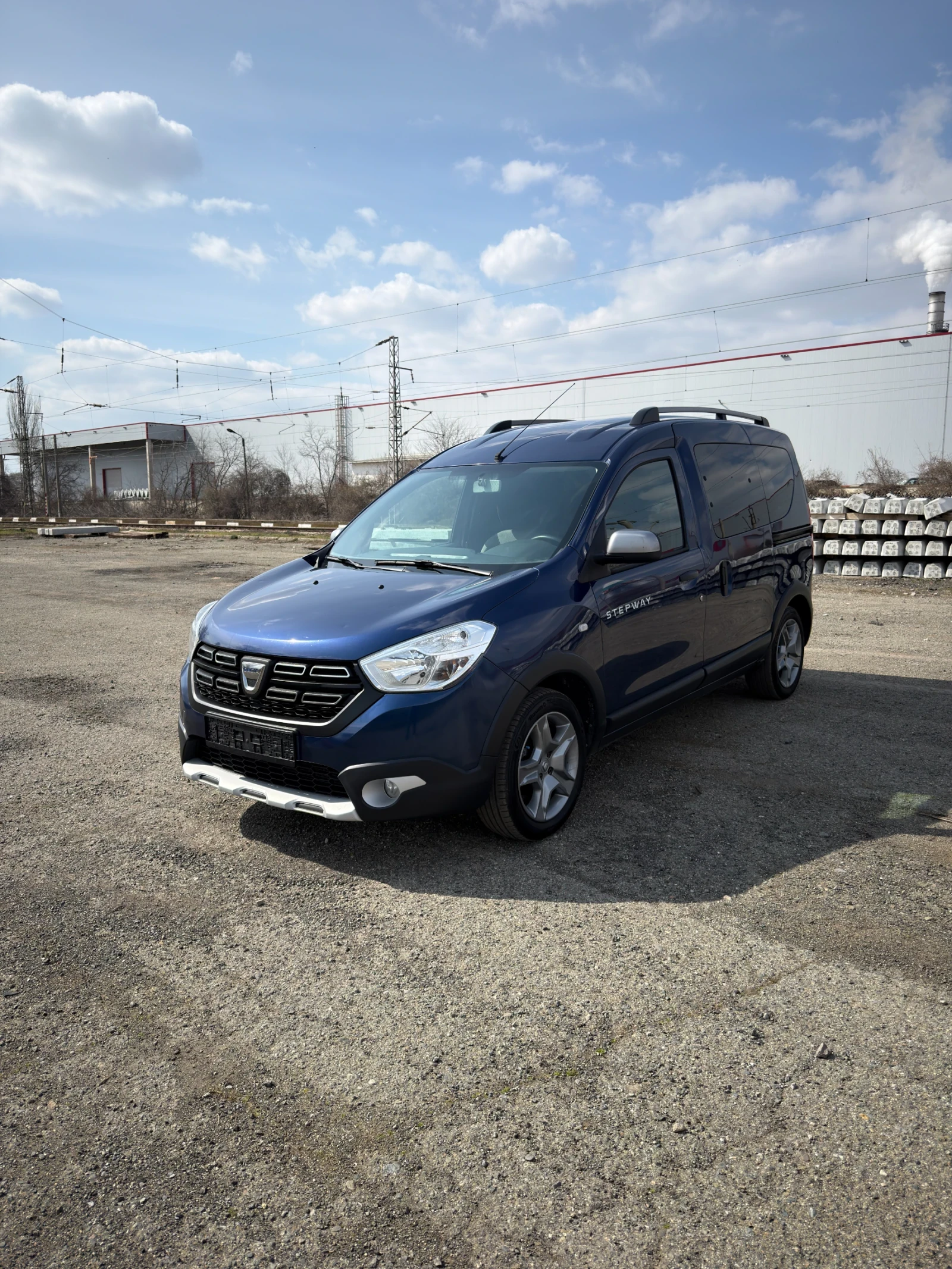 Dacia Dokker 1.6-SCe 102 к.с /фабрична Газ | Auto.bg — изображение 1 Dacia Dokker 1.6-SCe 102 к.с /фабрична Газ | Auto.bg — изображение 1