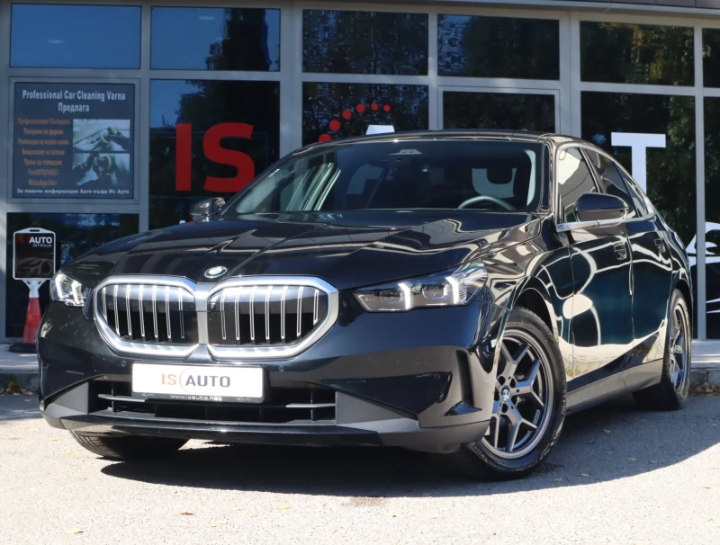 BMW 520 i/Harman Kardon/HuD/360Камера/3D View/Обдухване - 39900 € - 13504533 1 | Car24.bg BMW 520 i/Harman Kardon/HuD/360Камера/3D View/Обдухване - 39900 € - 13504533 1