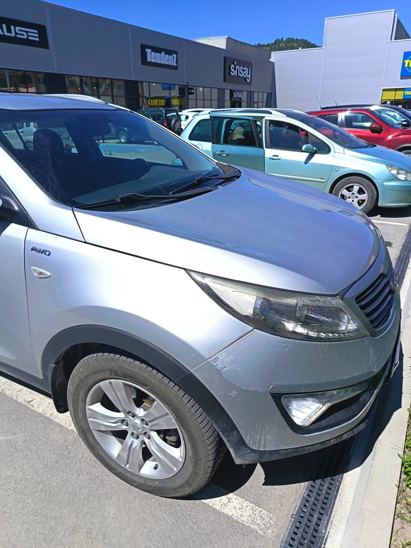 Kia Sportage III - 6200 € / 12126.15 лв. - 48403809 1 | Car24.bg Kia Sportage III - 6200 € / 12126.15 лв. - 48403809 1