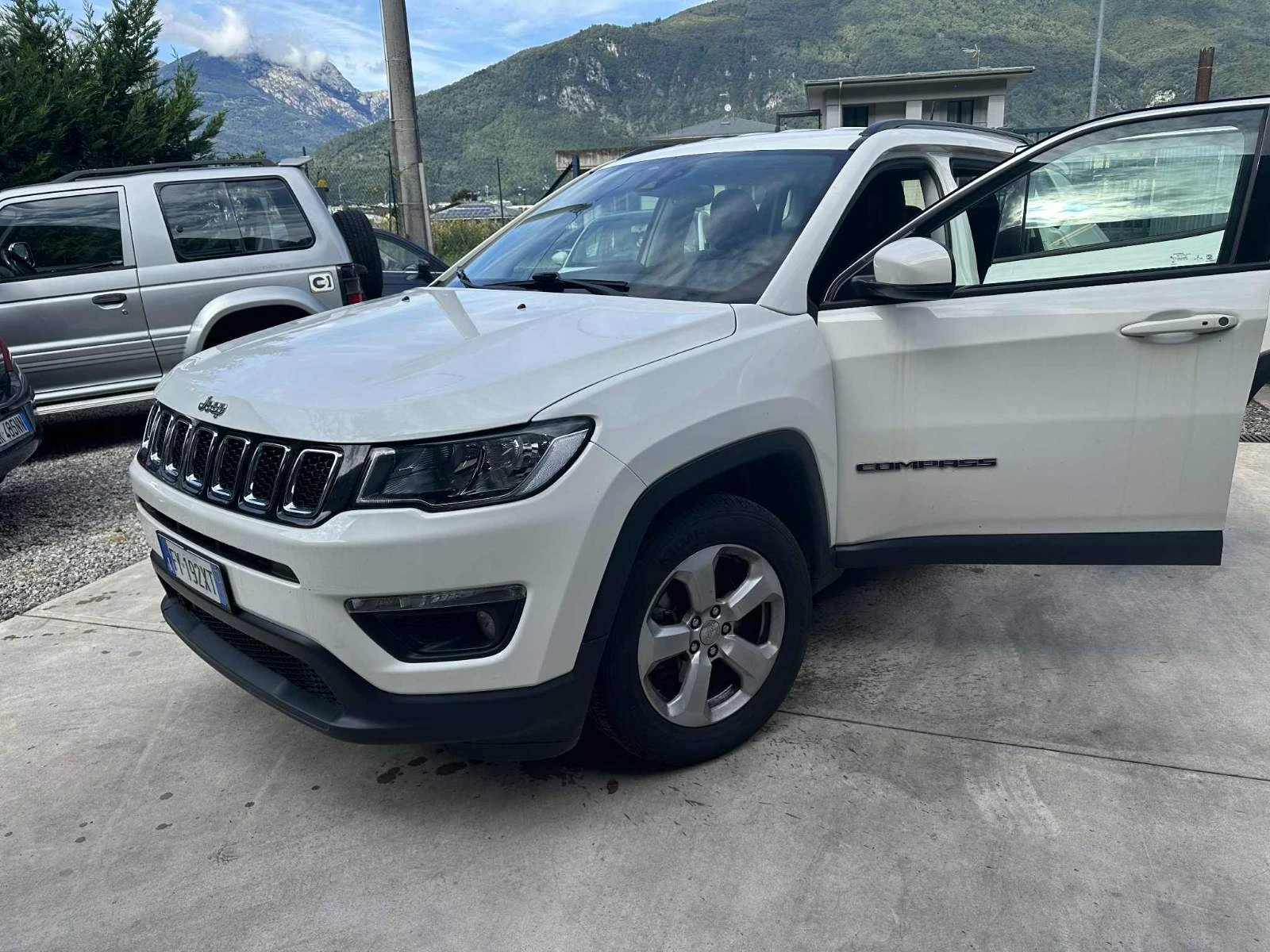 Jeep Compass  - изображение 3 | Auto.bg Jeep Compass  - изображение 3