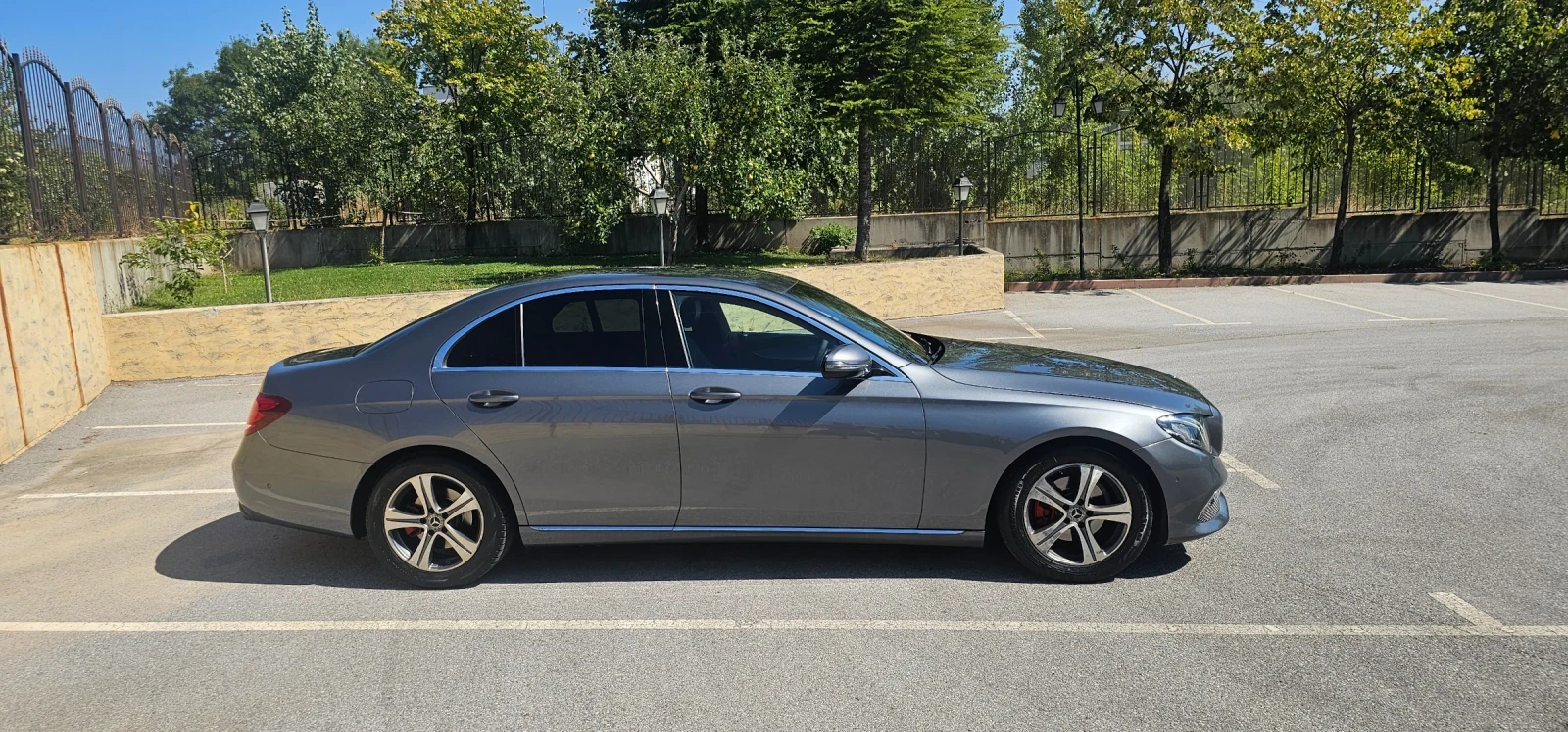 Mercedes-Benz E 220 Widescreen - изображение 7 | Auto.bg Mercedes-Benz E 220 Widescreen - изображение 7