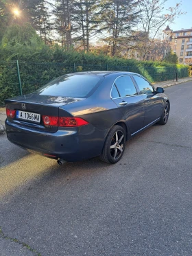 Honda Accord 2000 климатроник - 3050 € / 5965.28 лв. - 77147644 4 | Car24.bg Honda Accord 2000 климатроник - 3050 € / 5965.28 лв. - 77147644 4